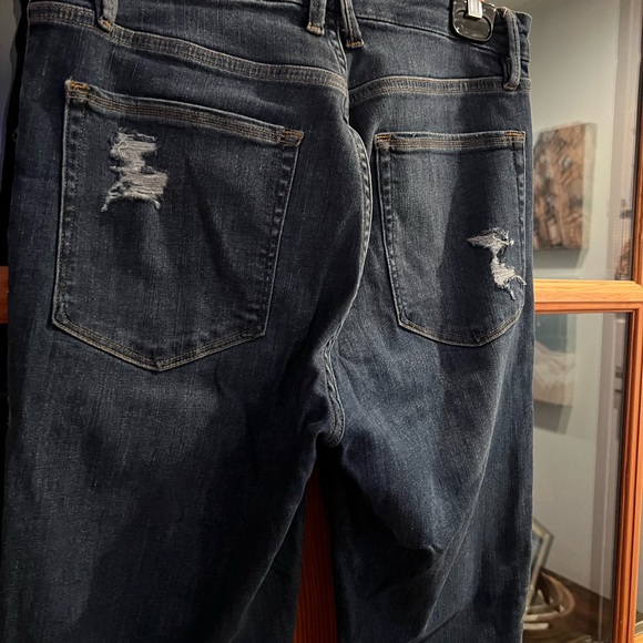 Good American Jeans - Picture 4 of 6